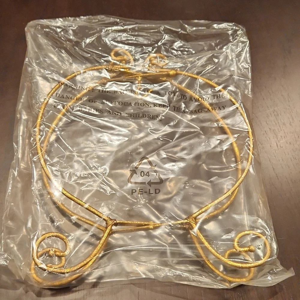 Retired Pier 1 Imports Ornament Holder, NIB